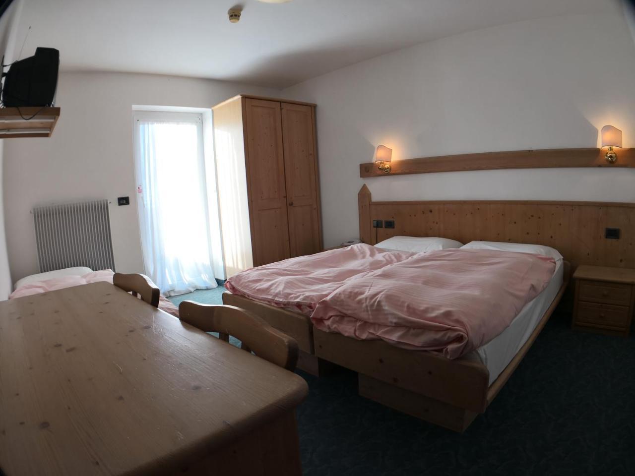 Hotel Alpenrose Passo Rolle Extérieur photo