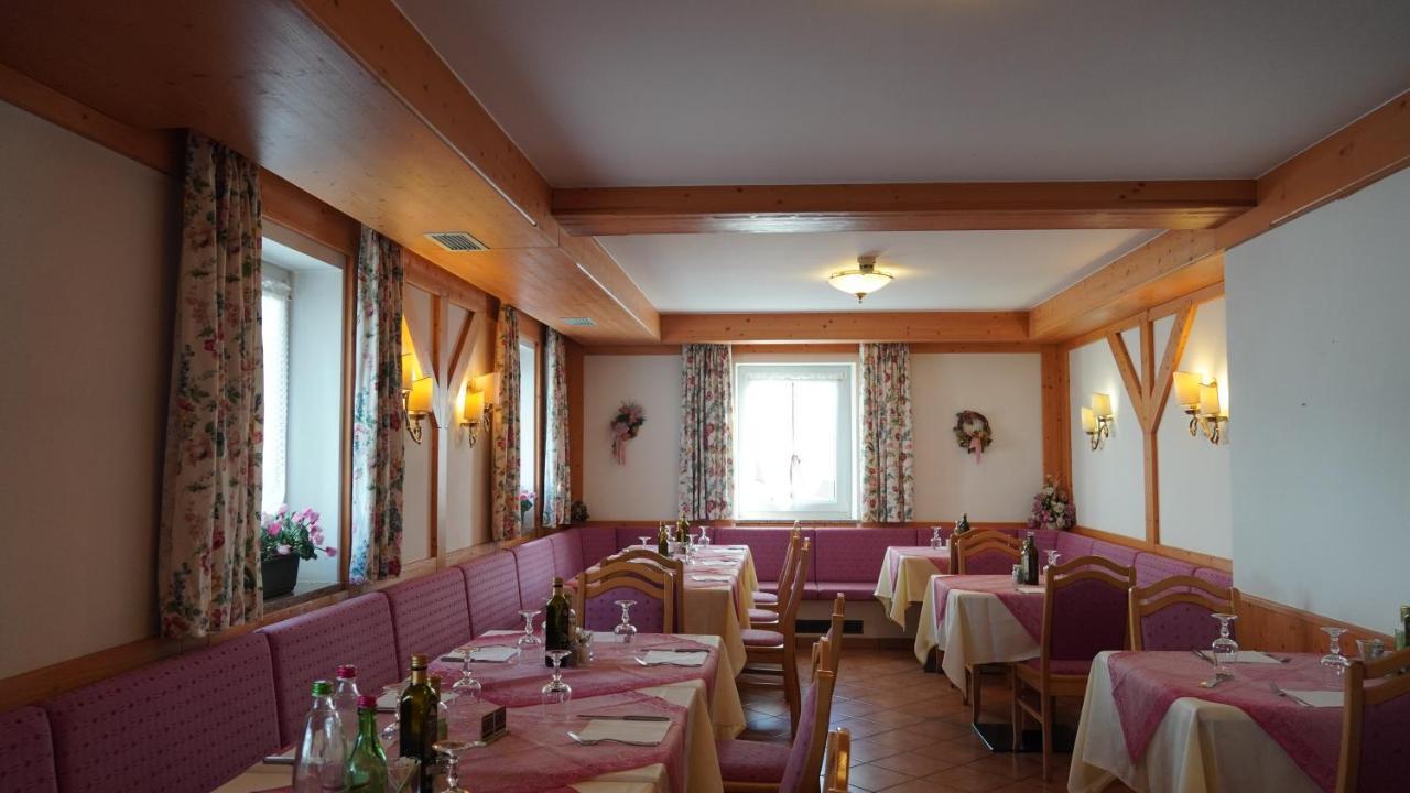 Hotel Alpenrose Passo Rolle Extérieur photo